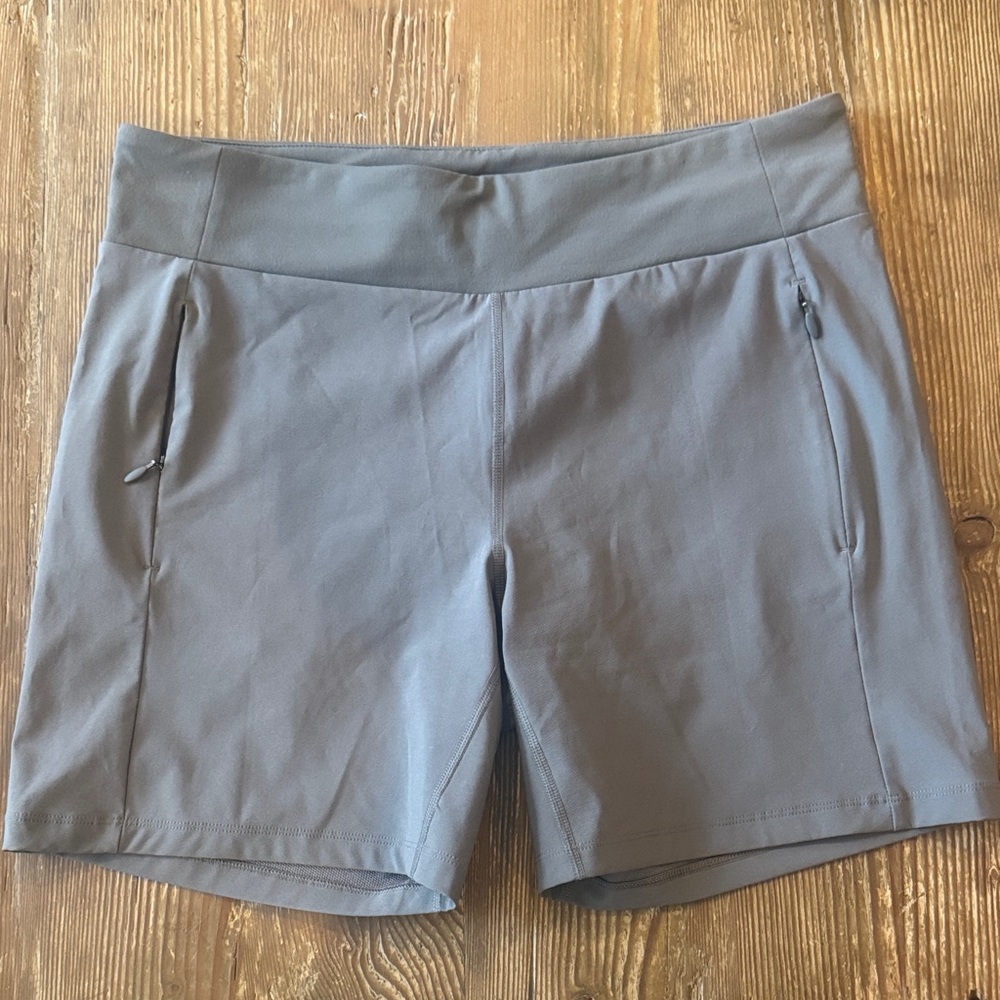 Columbia Women's Gray Athletic Shorts